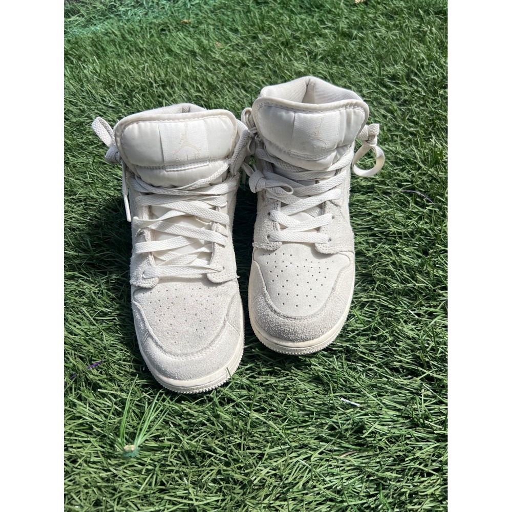 Jordan 1 Mid SE GS Sail White Hairy Suede FN7449-100 Boys Size 5Y